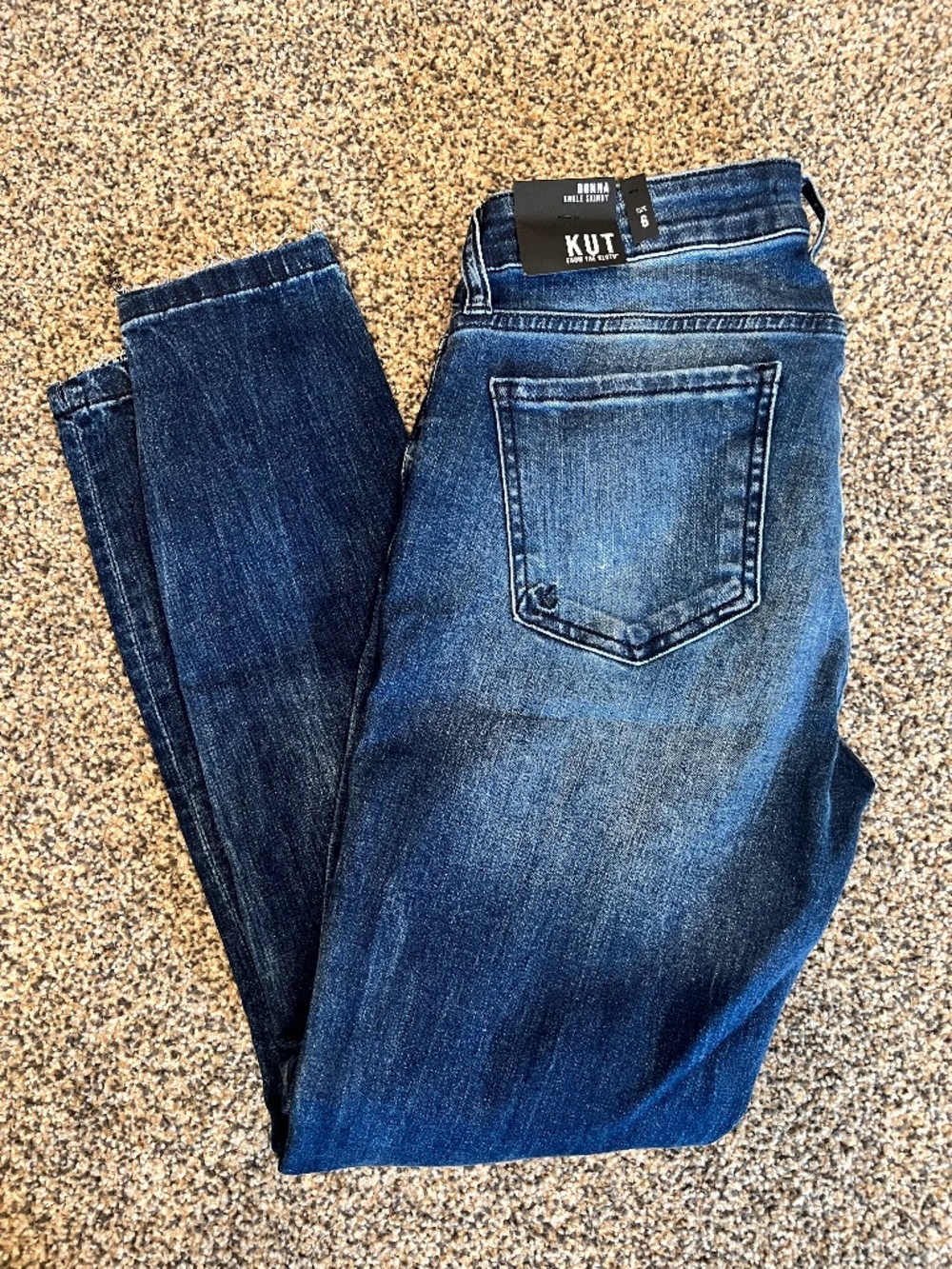 NWT KUT FROM THE KLOTH Skinny Jeans Medium Distressed Wash